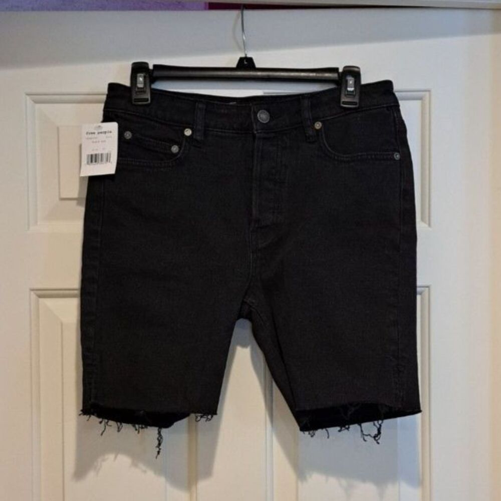 New Free People Avery Bermuda Denim Raw Hem Shorts Black Size 27 NWT